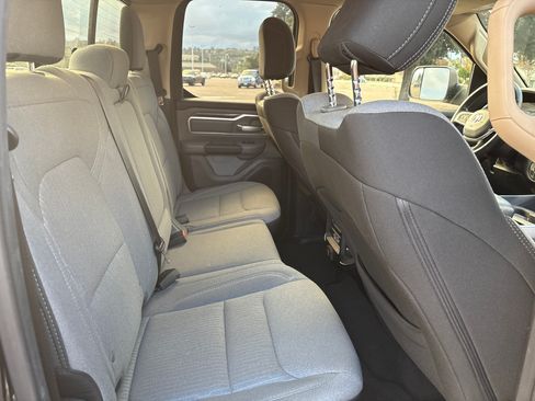 Used 2019 RAM 1500 Big Horn image 12