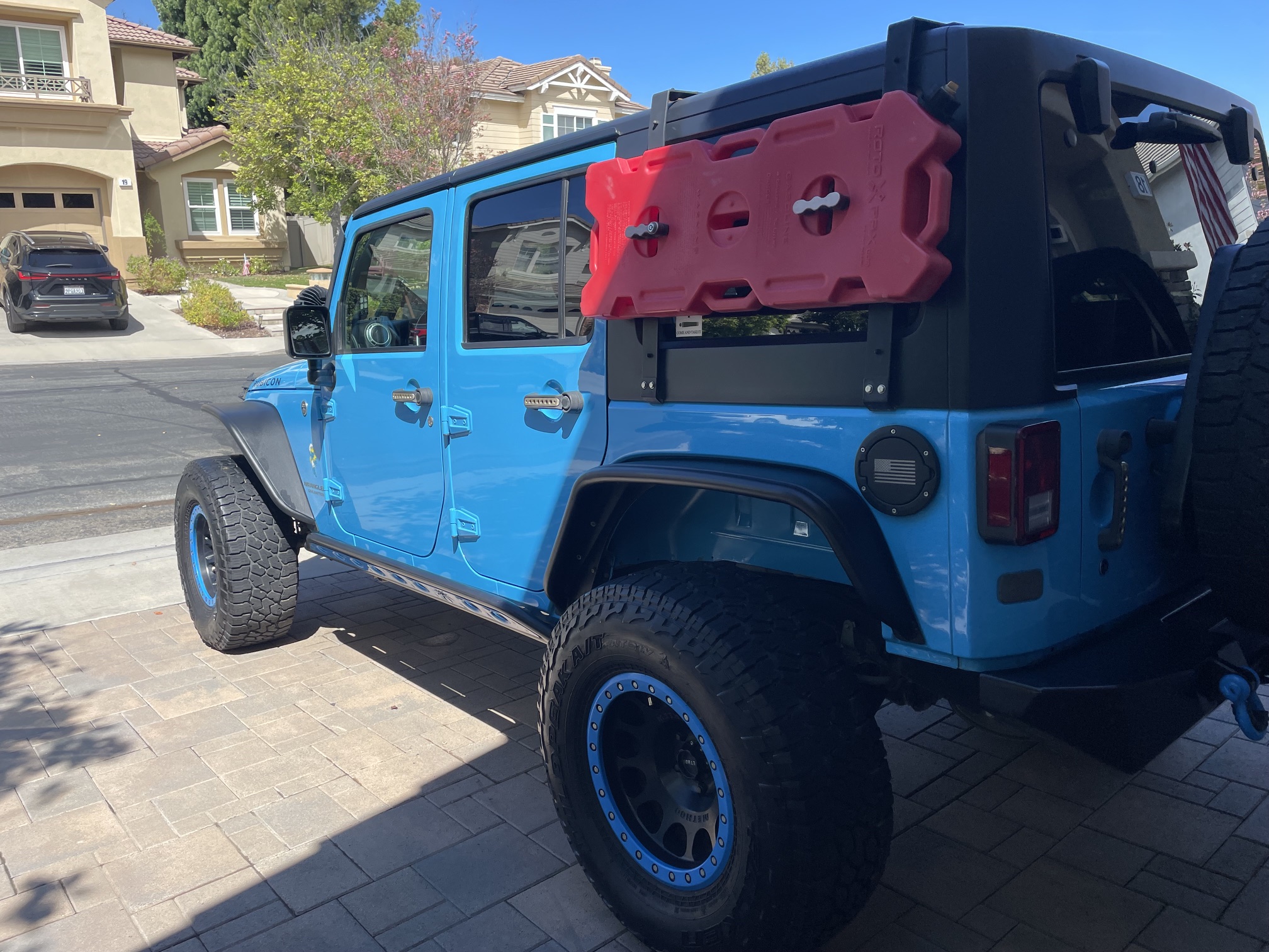 Used 2017 Jeep Wrangler Unlimited Rubicon w/ Cold Weather Group AWD/4WD image 6