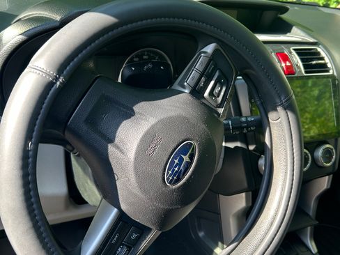 Used 2016 Subaru Forester 2.5i AWD/4WD image 11