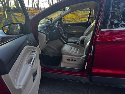 Used 2014 Ford Escape Titanium image 10