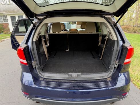 Used 2017 Dodge Journey SXT w/ Premium Group image 5