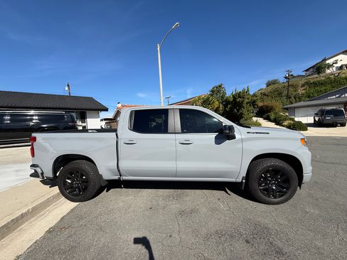 Used 2025 Chevrolet Silverado 1500 RST image 2