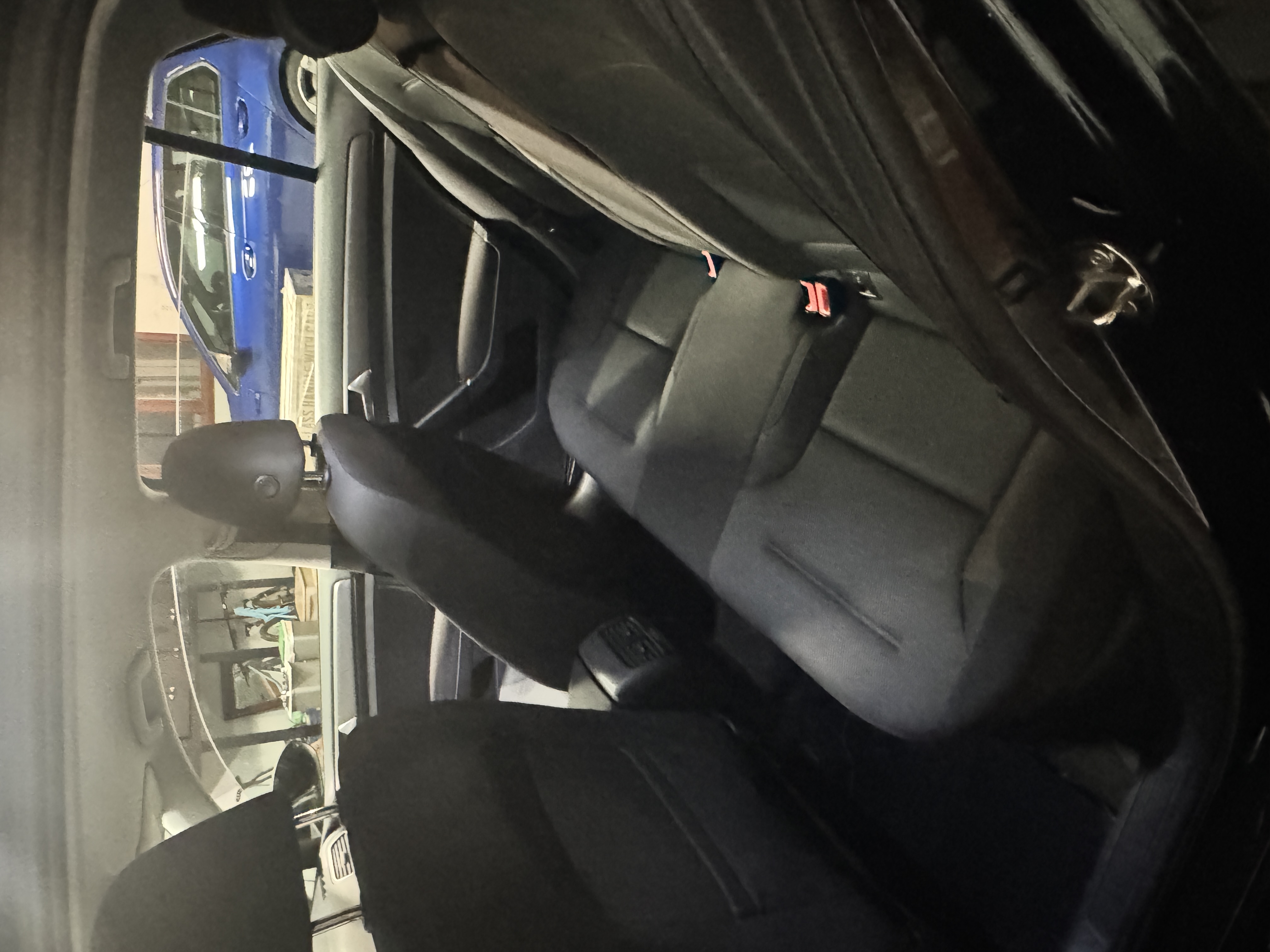 Used 2018 Volkswagen e-Golf SE w/ DC Fast Charging Package FWD image 7