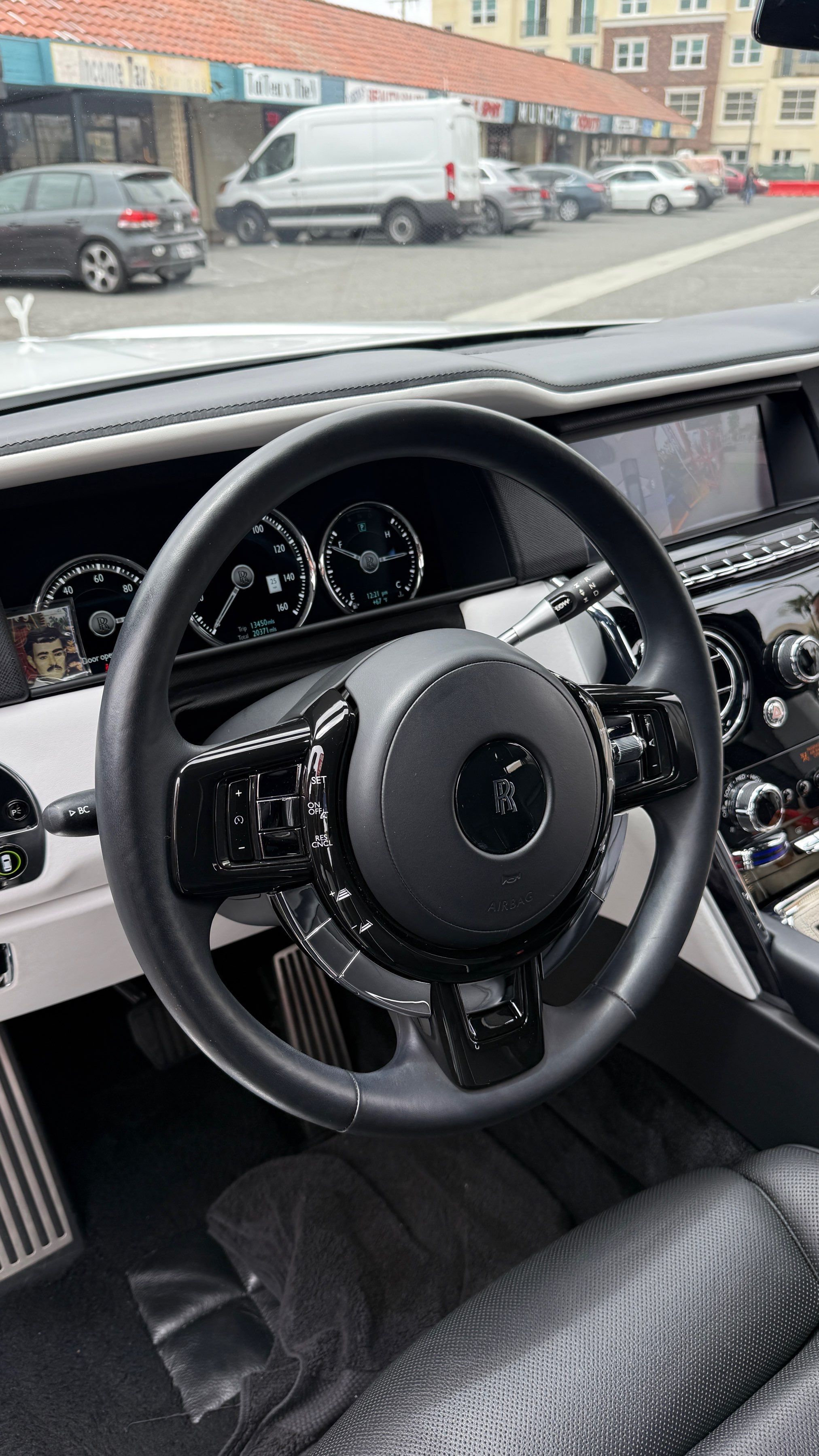 Used 2021 Rolls-Royce Cullinan AWD/4WD image 10