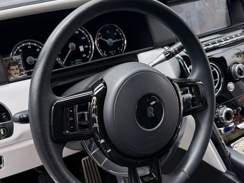 Used 2021 Rolls-Royce Cullinan AWD/4WD image 10