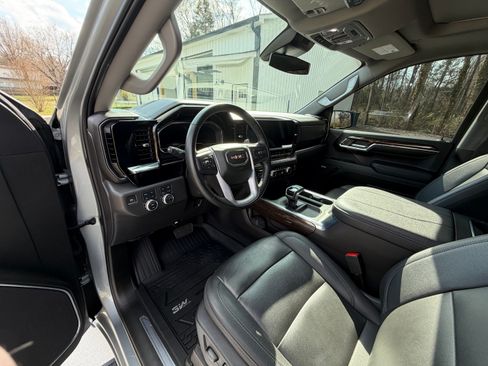 Used 2023 GMC Sierra 1500 Elevation w/ Elevation Premium Package image 17