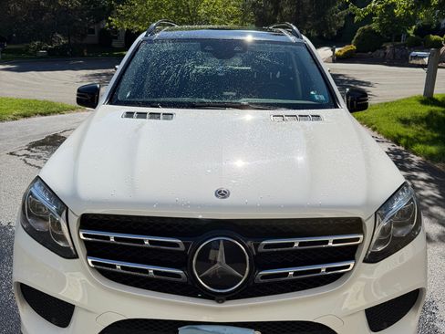Used 2018 Mercedes-Benz GLS 550 4MATIC image 2