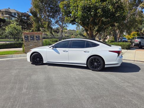 Used 2018 Lexus LS 500 w/ Luxury Package image 1