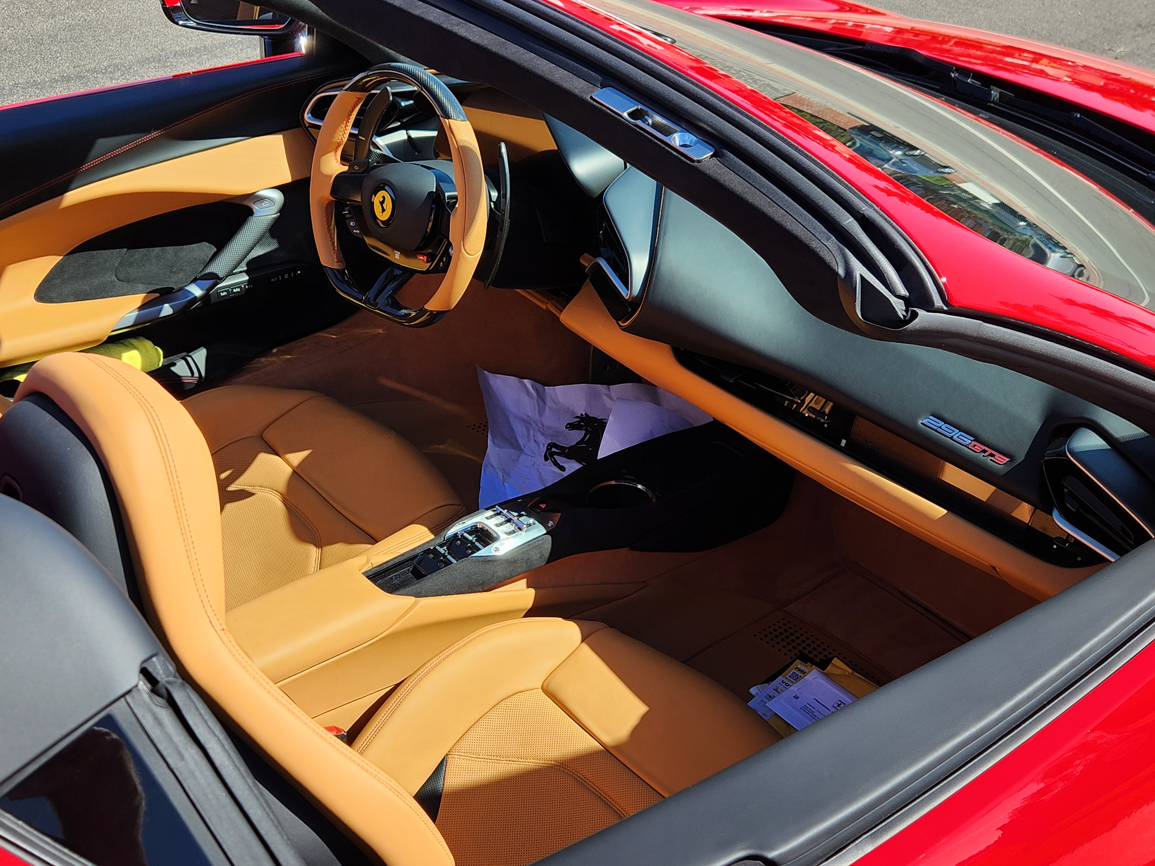 Used 2024 Ferrari 296 GTS RWD image 16