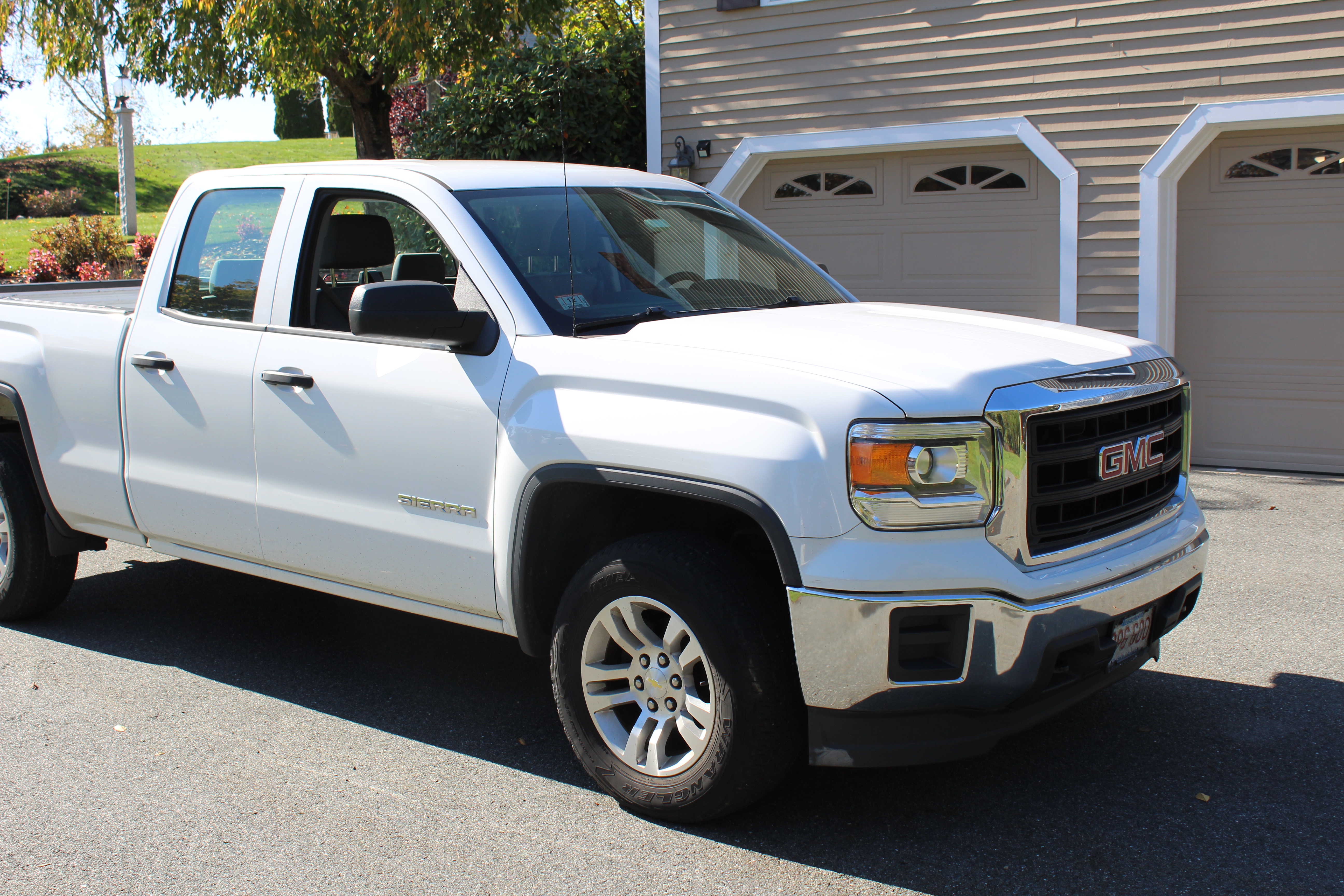 Used 2014 GMC Sierra 1500 4x4 Double Cab image 11