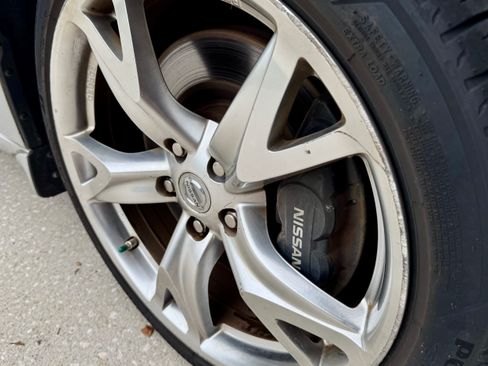 Used 2010 Nissan 370Z Touring w/ Sport Pkg RWD image 8