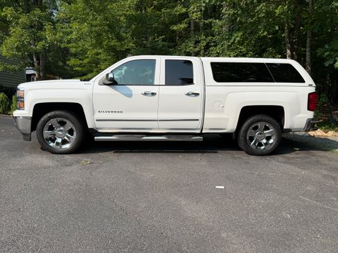 Used 2014 Chevrolet Silverado 1500 LTZ Z71 w/ LTZ Plus Package AWD/4WD image 8