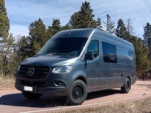 Used 2019 Mercedes-Benz Sprinter 170 image 2