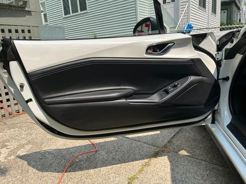 Used 2023 MAZDA MX-5 Miata Grand Touring image 11