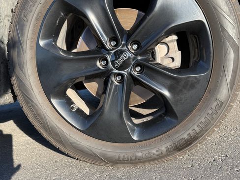 Used 2019 Jeep Compass Latitude image 13