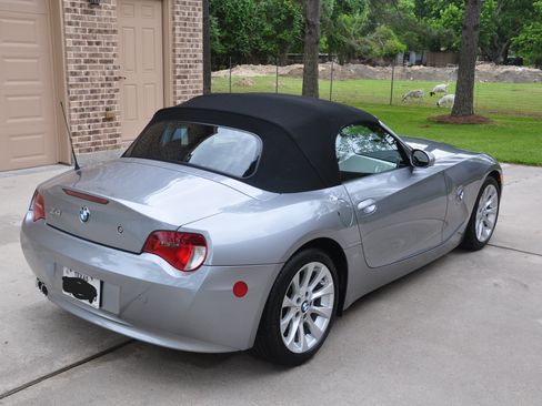 Used 2006 BMW Z4 3.0si image 9