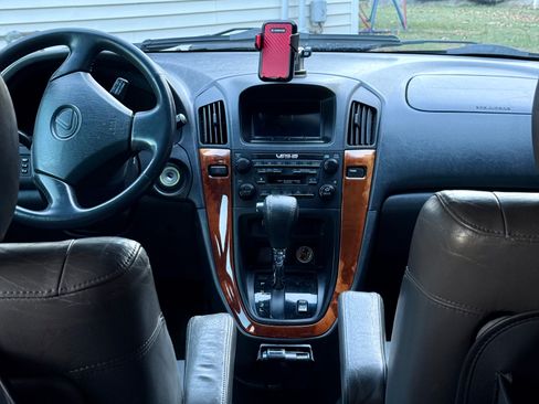 Used 2000 Lexus RX 300 4WD image 16