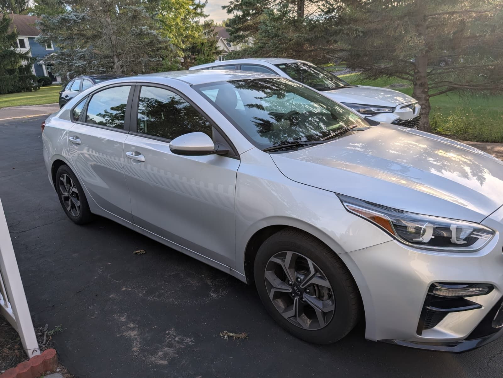 Used 2019 Kia Forte LXS FWD image 9