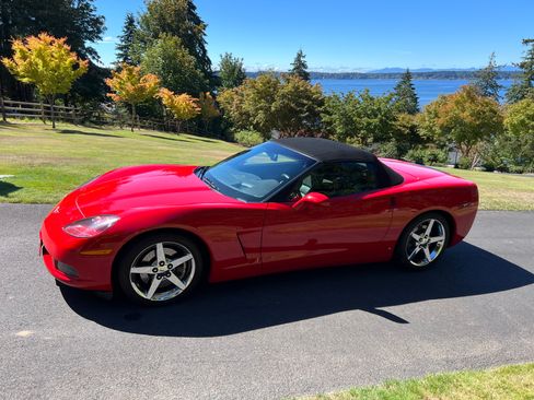 Used 2007 Chevrolet Corvette Convertible w/ Preferred Equipment Group RWD image 1