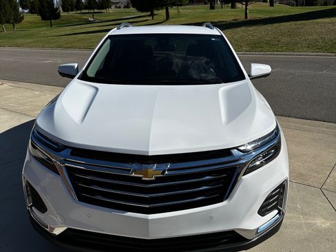 Used 2022 Chevrolet Equinox Premier image 4