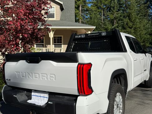 Used 2022 Toyota Tundra SR5 w/ SR5 Premium Package image 6