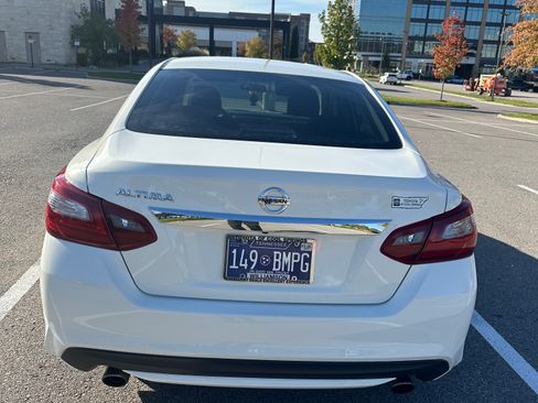 Used 2018 Nissan Altima 2.5 S w/ S Convenience Package image 8