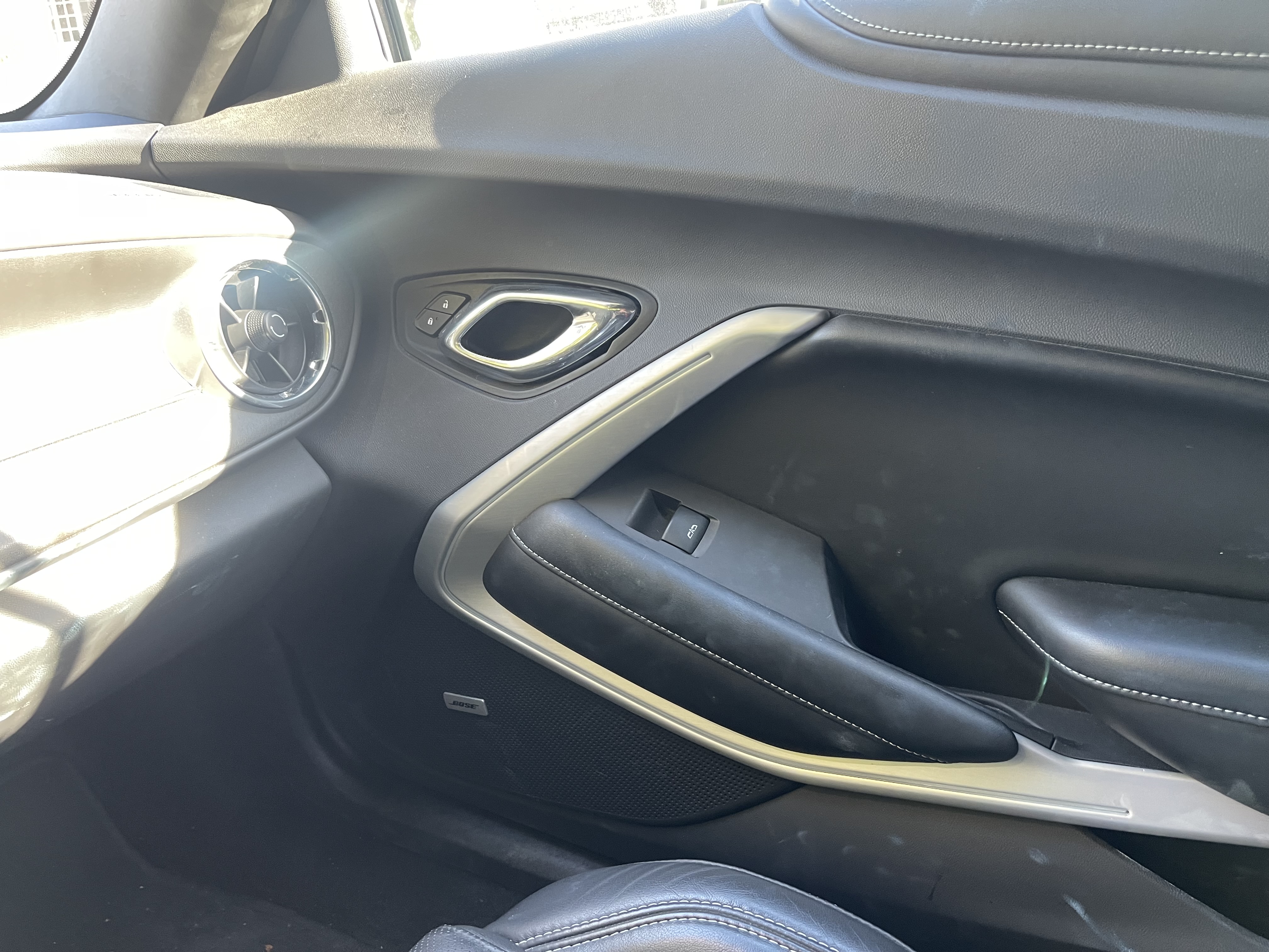 Used 2016 Chevrolet Camaro SS RWD image 14