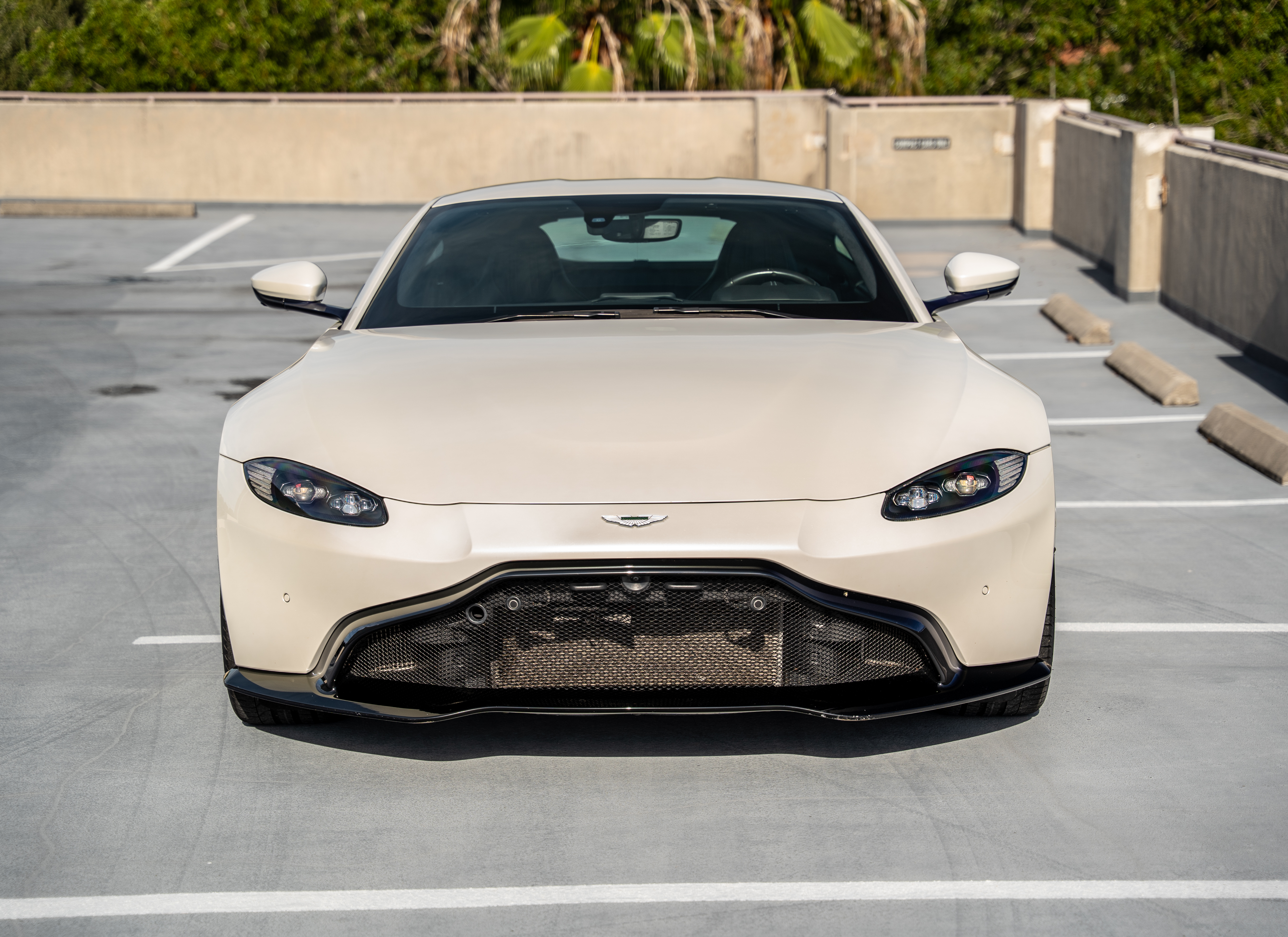 Used 2019 Aston Martin V8 Vantage Coupe RWD image 11