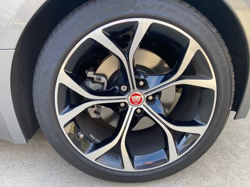 Used 2021 Jaguar F-TYPE Convertible image 19