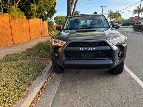Used 2024 Toyota 4Runner TRD Pro AWD/4WD image 4