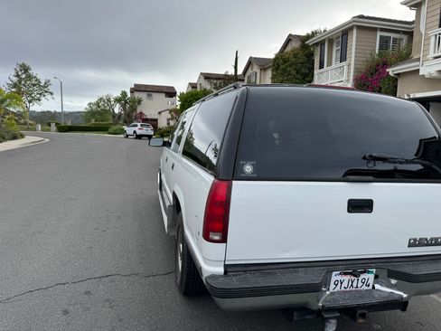Used 1995 Chevrolet Suburban 2500 image 5