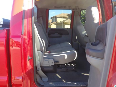 Used 2005 Ford F250 XL image 2