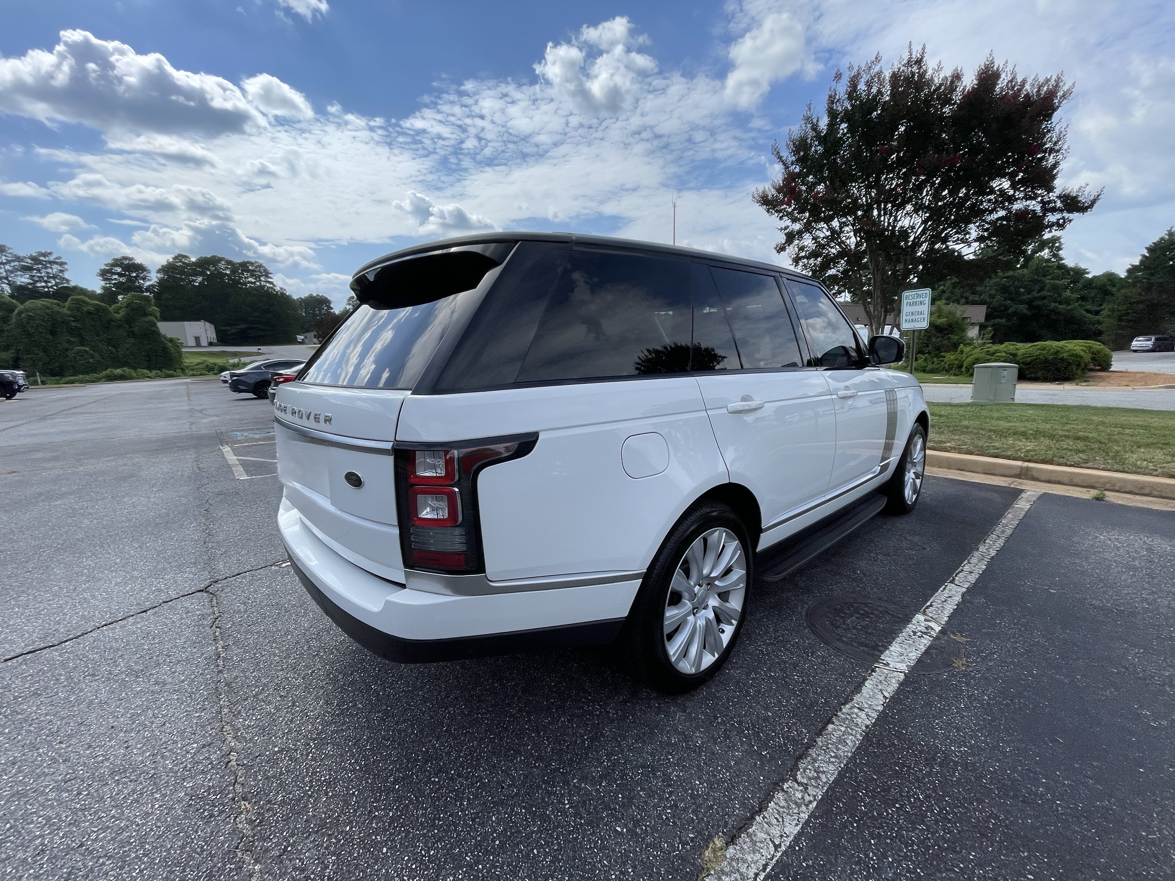 Used 2016 Land Rover Range Rover Supercharged AWD/4WD image 15