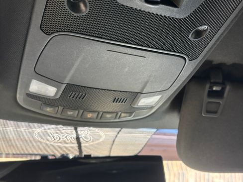 Used 2017 Ford F150 Lariat image 29