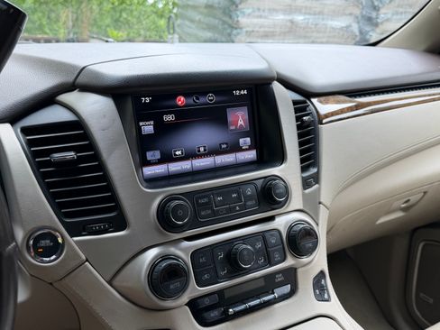 Used 2015 GMC Yukon XL Denali w/ Premium Package AWD/4WD image 10