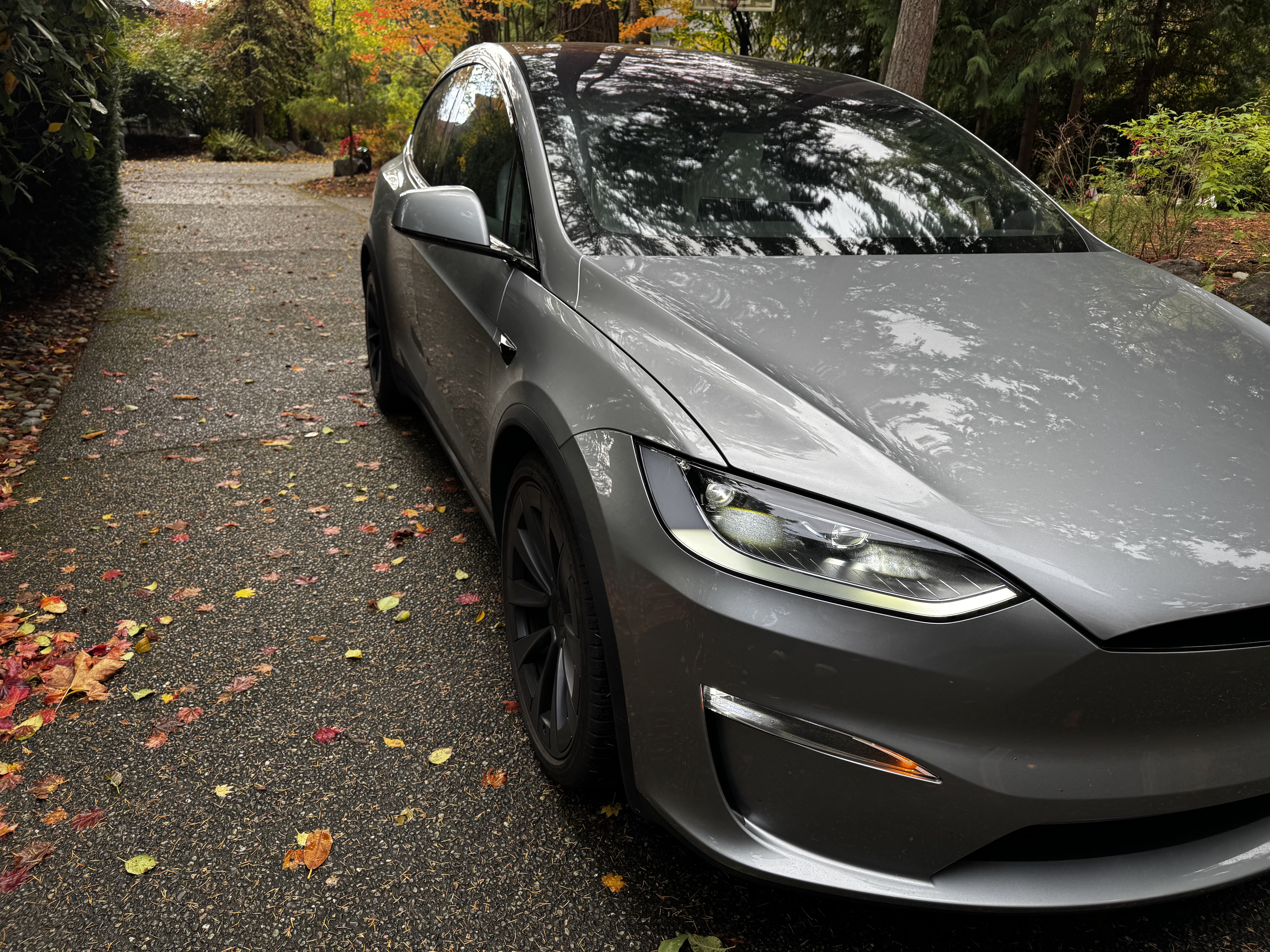 Used 2024 Tesla Model X AWD/4WD image 4
