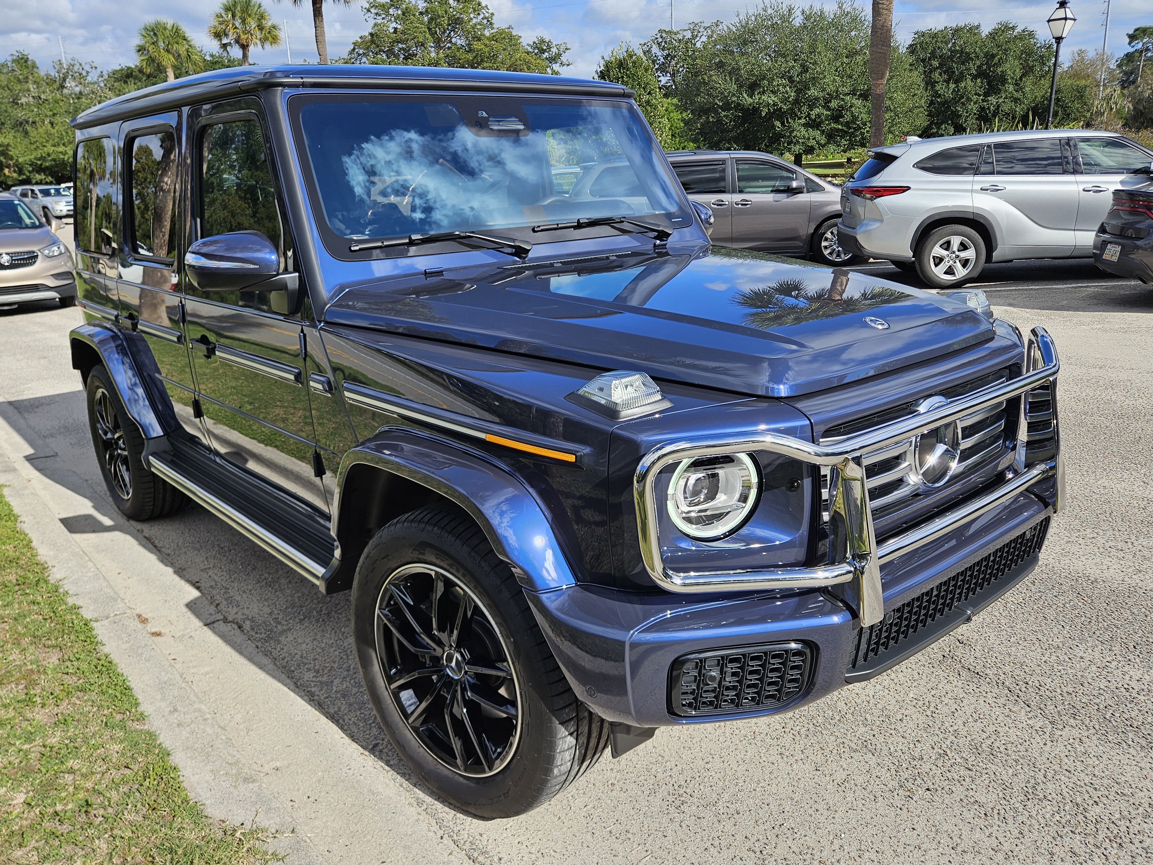 Used 2025 Mercedes-Benz G 550 image 14