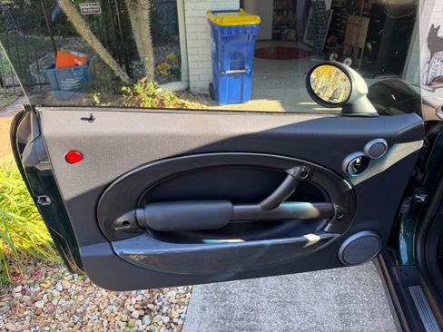 Used 2003 MINI Cooper Hardtop image 12