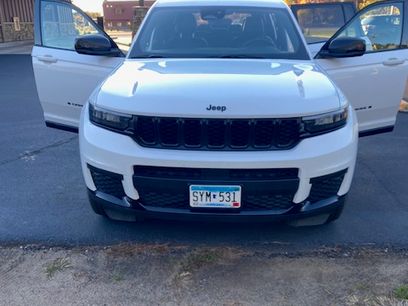 Used 2024 Jeep Grand Cherokee L Laredo