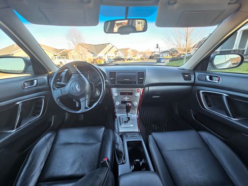 Used 2007 Subaru Outback 2.5i Limited image 9