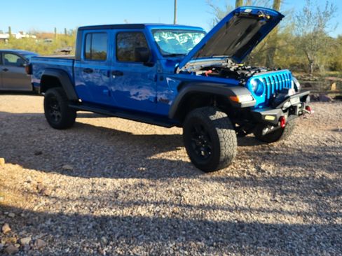 Used 2021 Jeep Gladiator Sport image 5