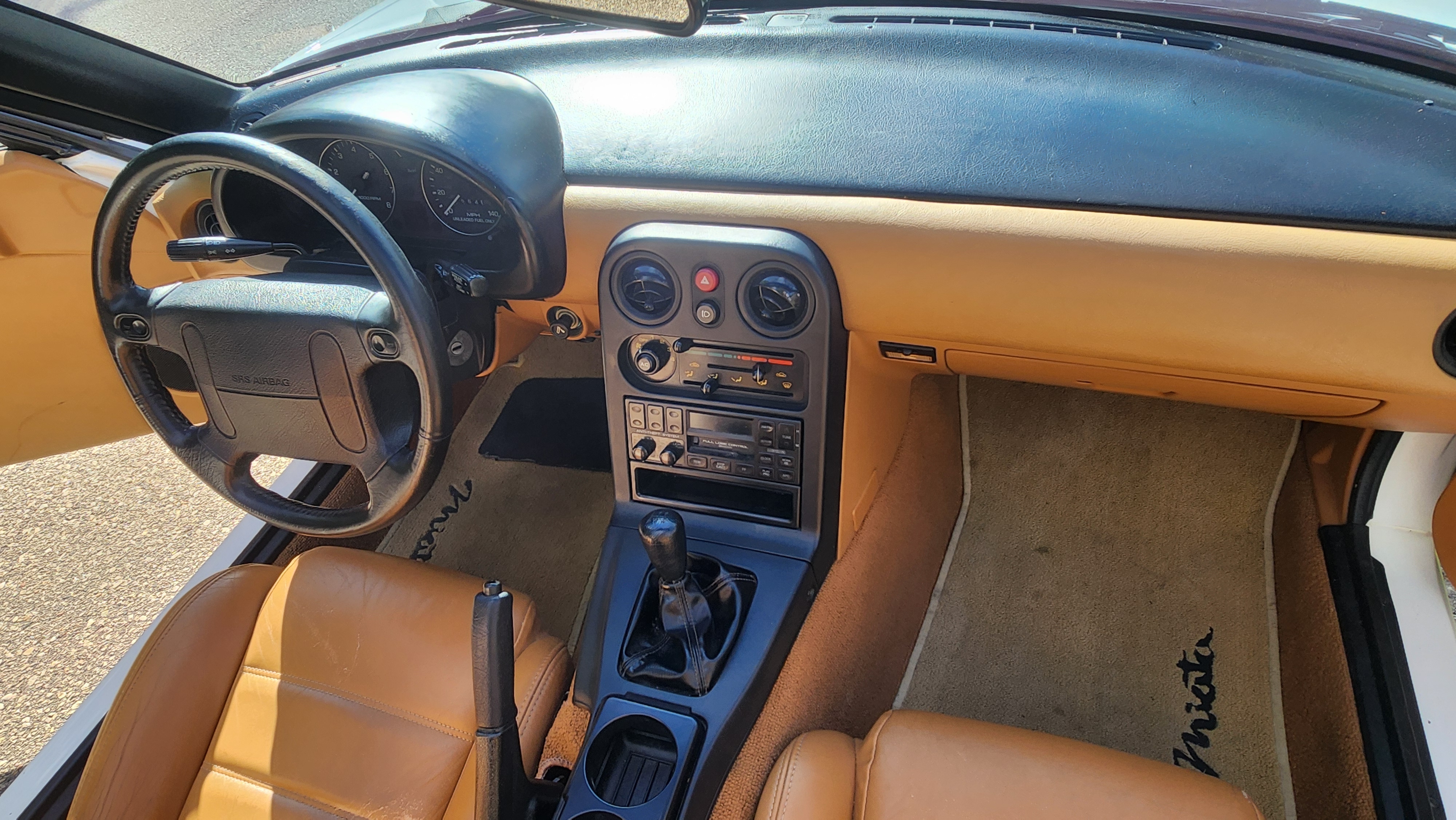 Used 1993 MAZDA MX-5 Miata RWD image 11
