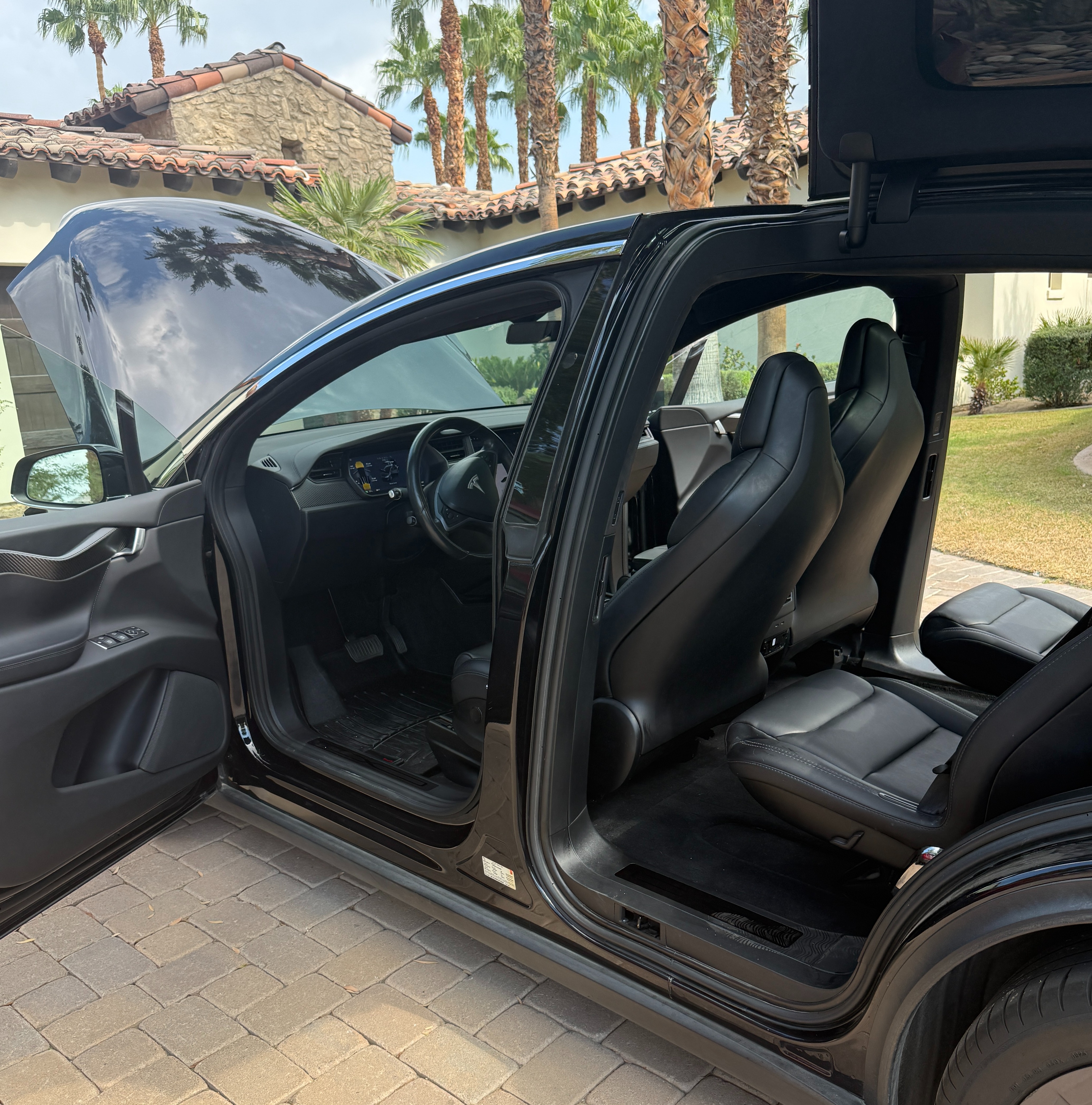 Used 2018 Tesla Model X 75D AWD/4WD image 12