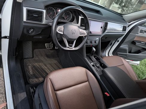 Used 2021 Volkswagen Atlas SE w/ Towing Package AWD/4WD image 5