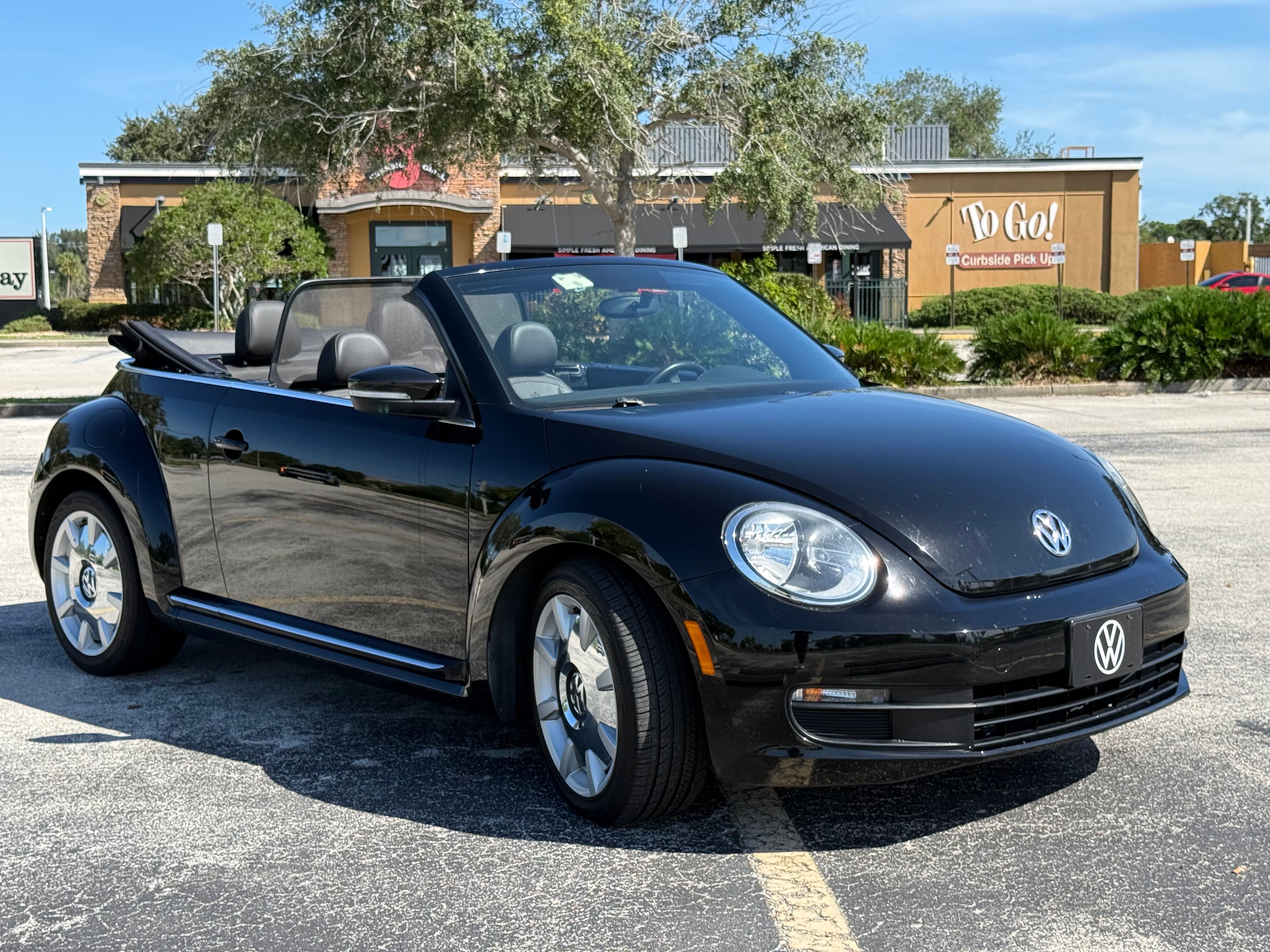 Used 2014 Volkswagen Beetle 2.5 FWD image 8