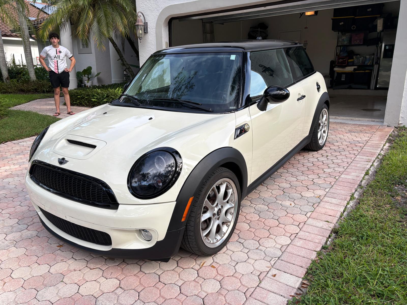 Used 2009 MINI Cooper S FWD image 11