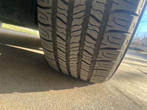 Used 2004 Chrysler Sebring Limited image 15