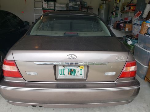 Used 2000 INFINITI Q45 image 1