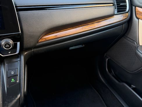Used 2020 Honda CR-V Touring image 8