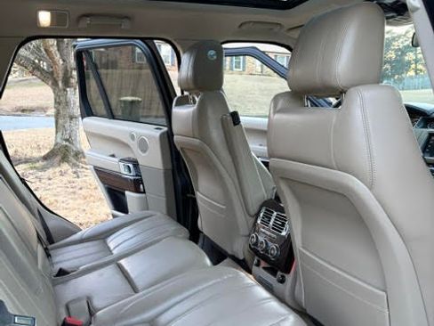 Used 2014 Land Rover Range Rover Supercharged image 15